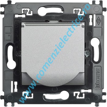 PRIZA MONOBLOC CU CAPAC STANDARD GERMAN 2P+T BORNE AUTOMATE 2 MODULE 16A ALUMINIU LIVING LIGHT BTICINO